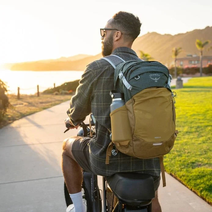 Osprey Nebula 32, Black