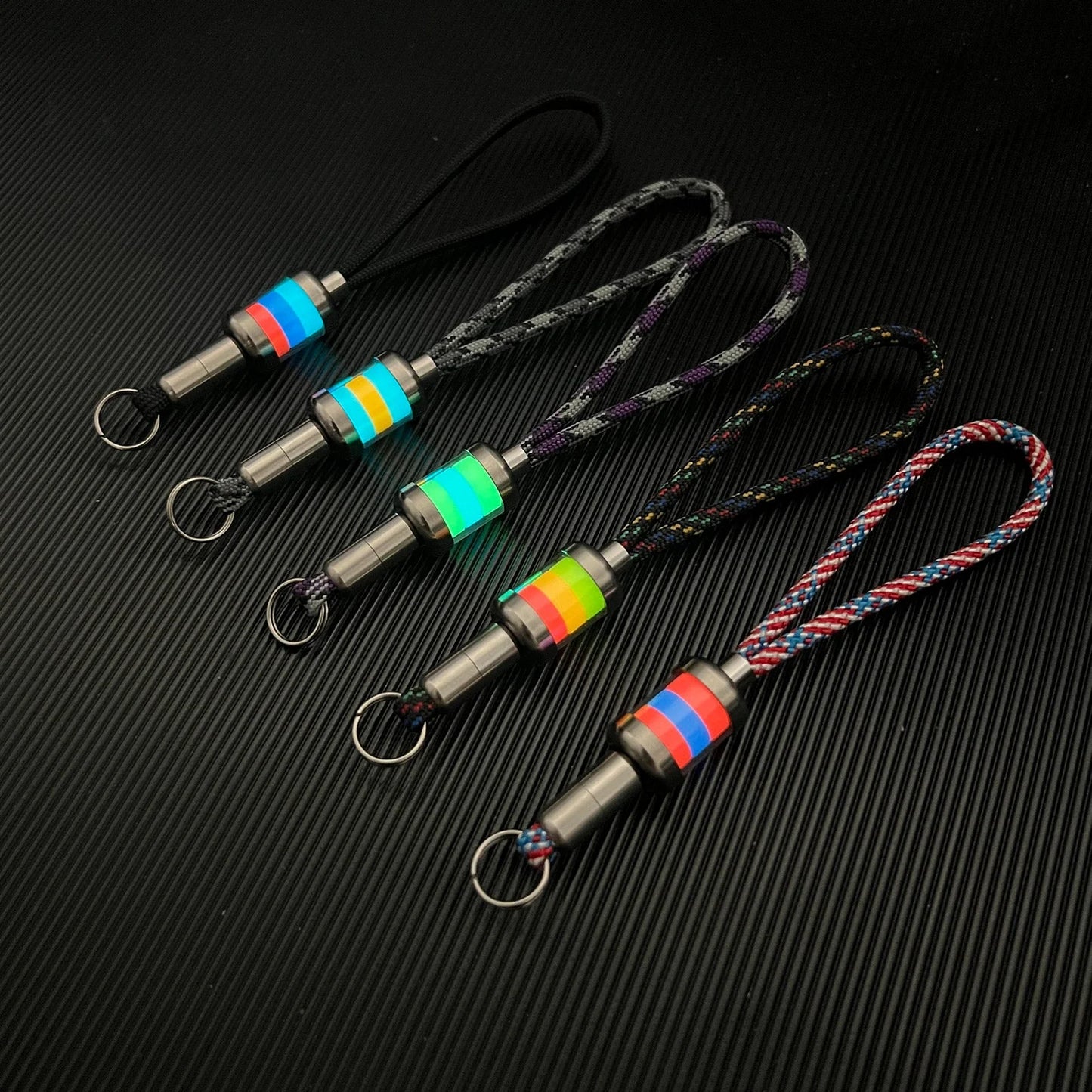 RovyVon Firefly Pro Titanium Keyring, Tricolor