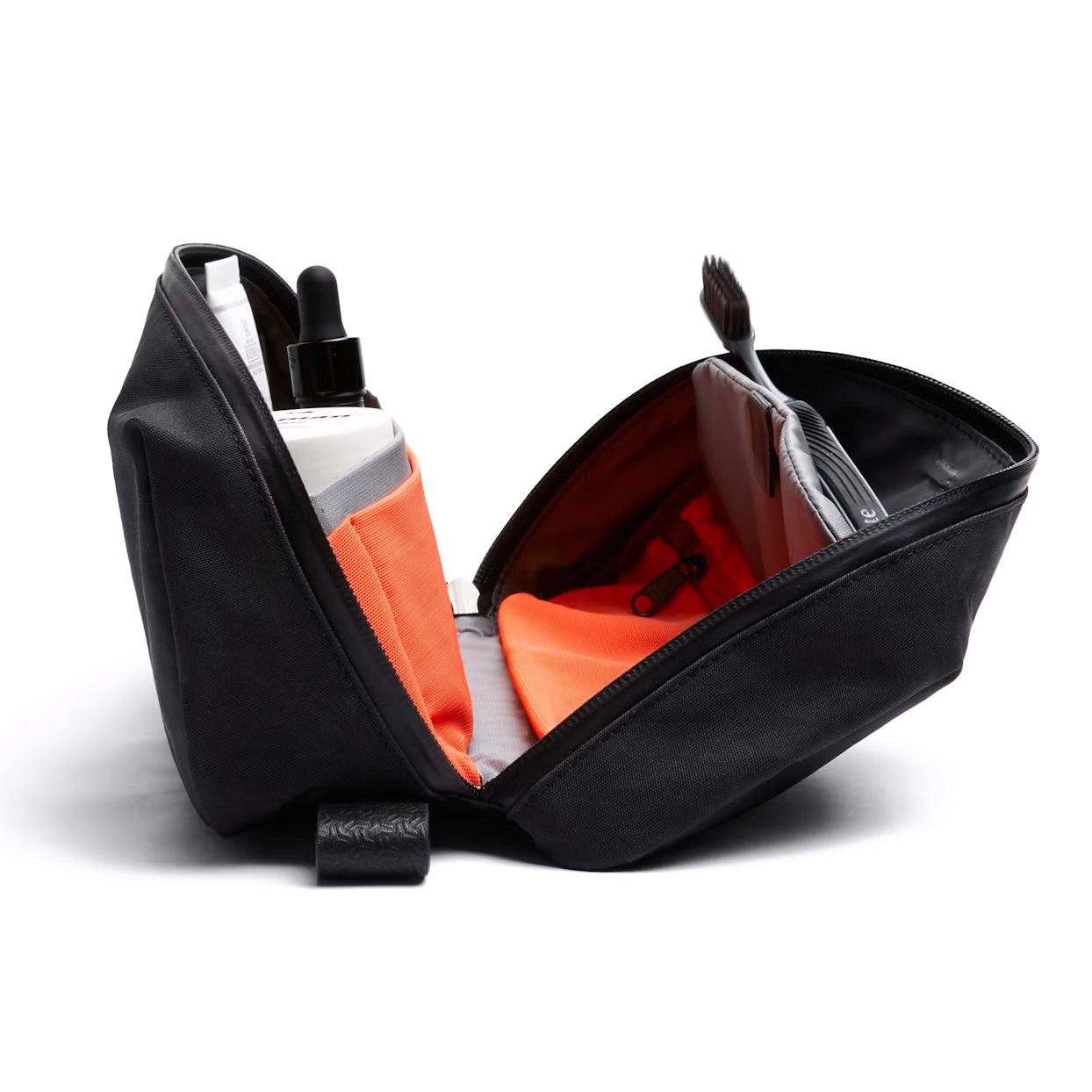 Bellroy Toiletry Kit Plus Carryology Essentials Edition, Black Ash