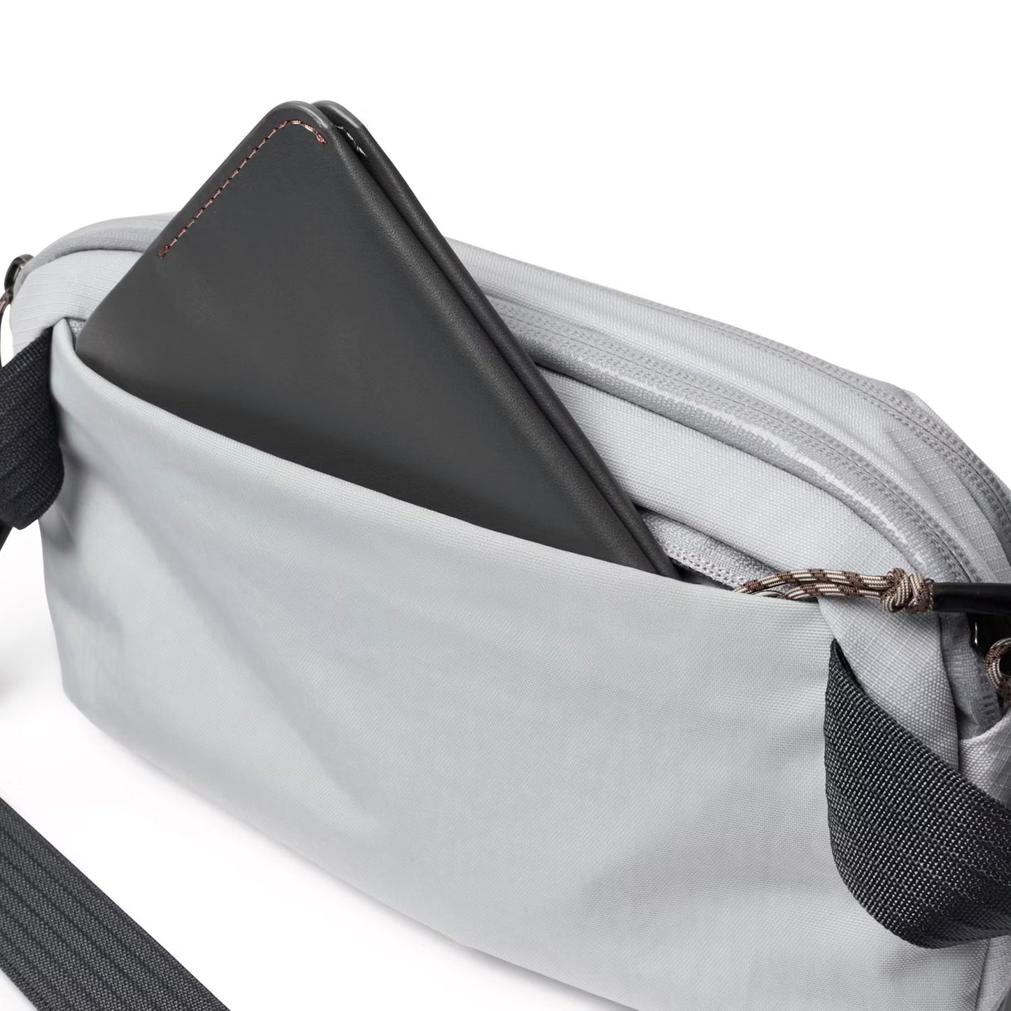 Bellroy Venture Ready Sling 2.5L, Fog