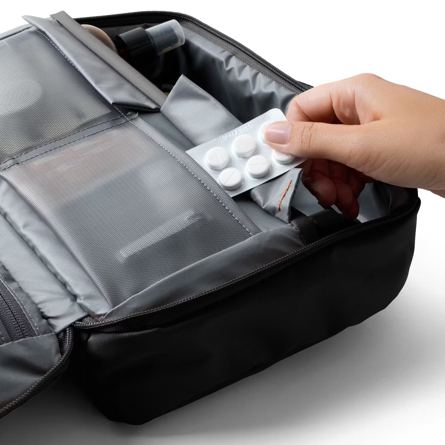 Bellroy Hanging Toiletry Kit Plus, Black