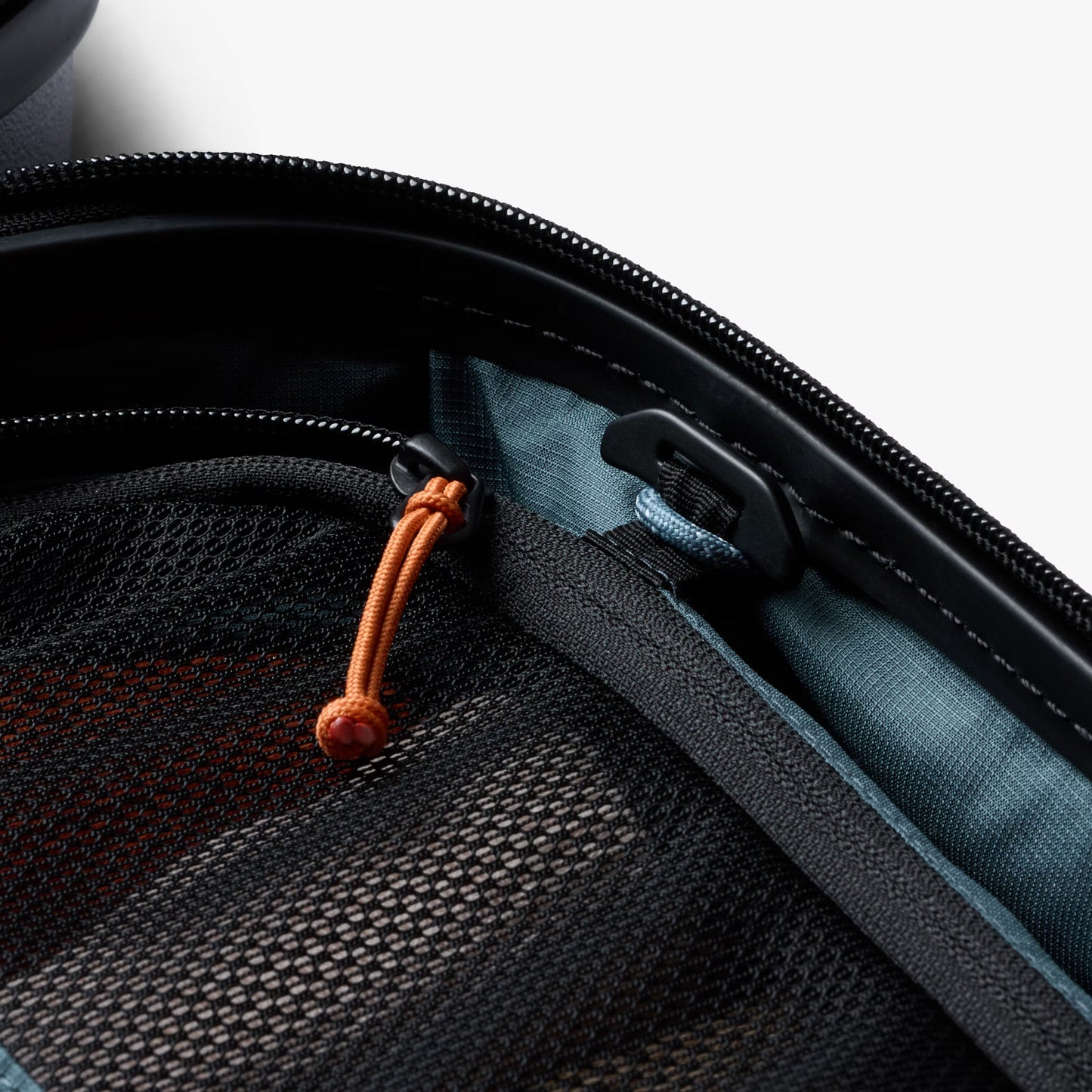 Bellroy Transit Carry-On Plus, Black