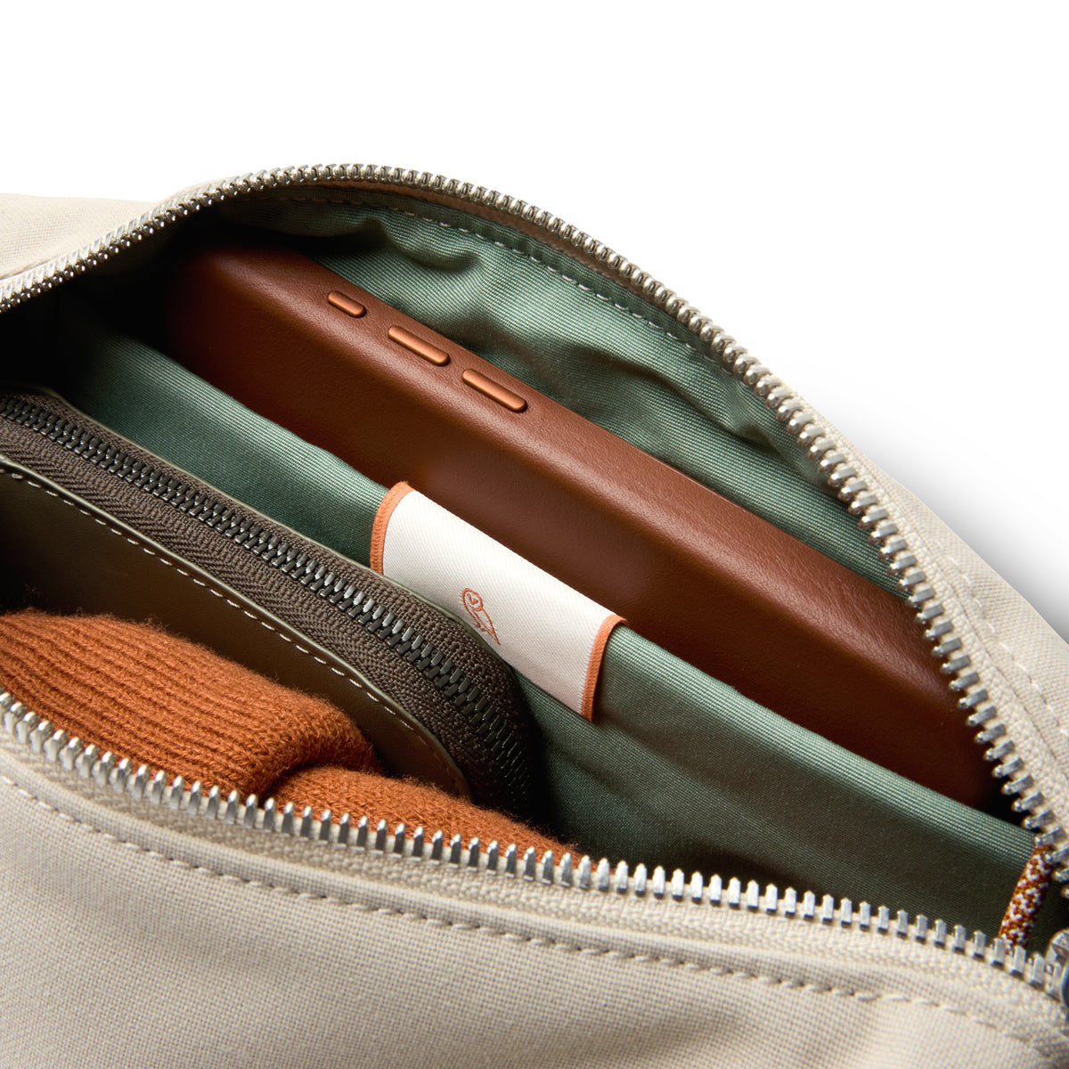 Bellroy Classic Sling 3L, Tahini
