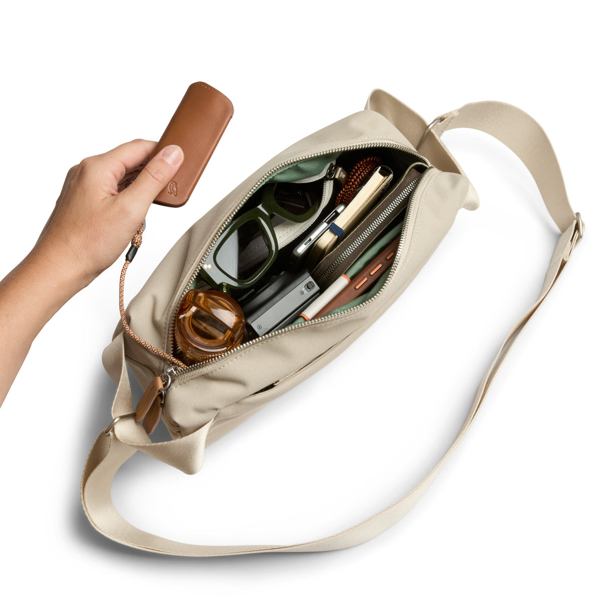 Bellroy Classic Sling 5L, Tahini