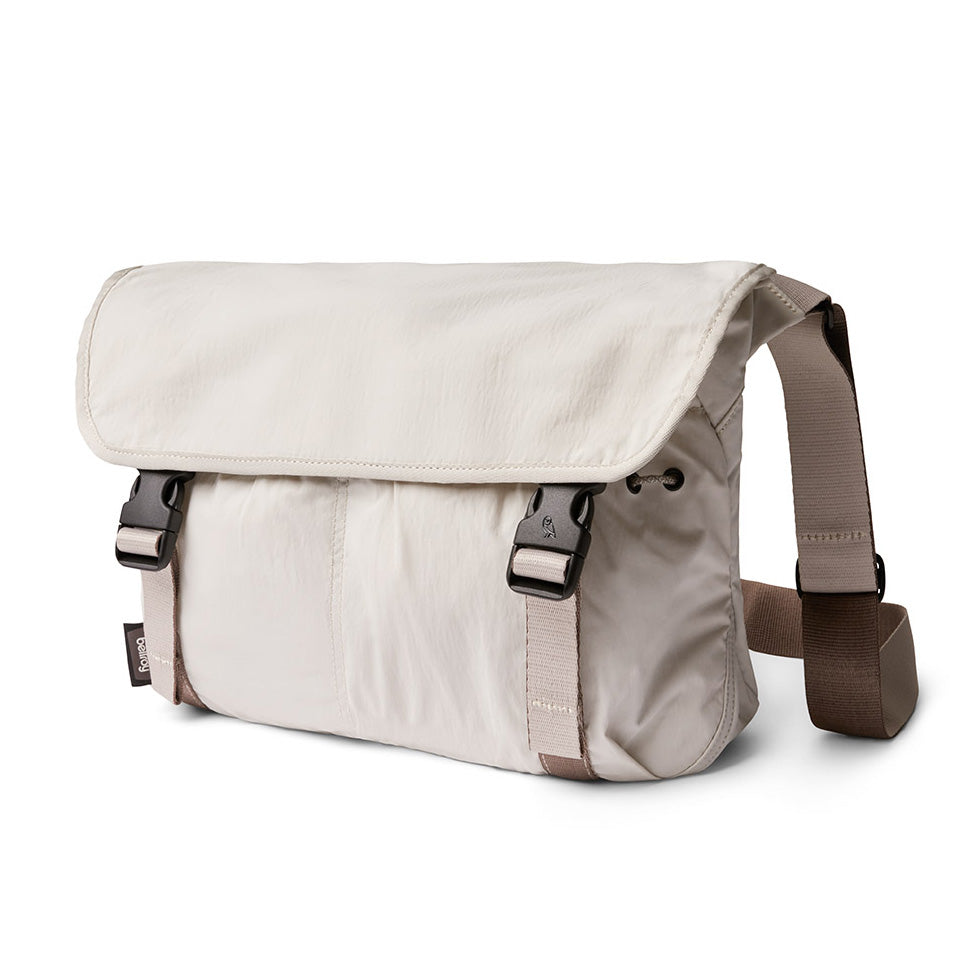 Bellroy Cinch Messenger Bag 12L, Oat