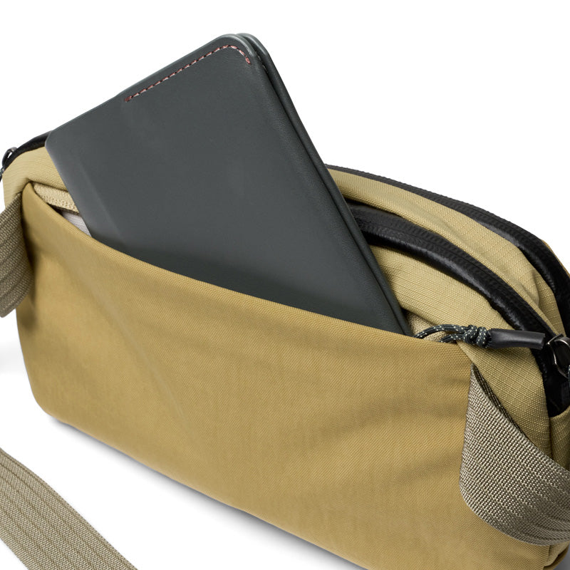 Bellroy Venture Ready Sling 2.5L, Safari