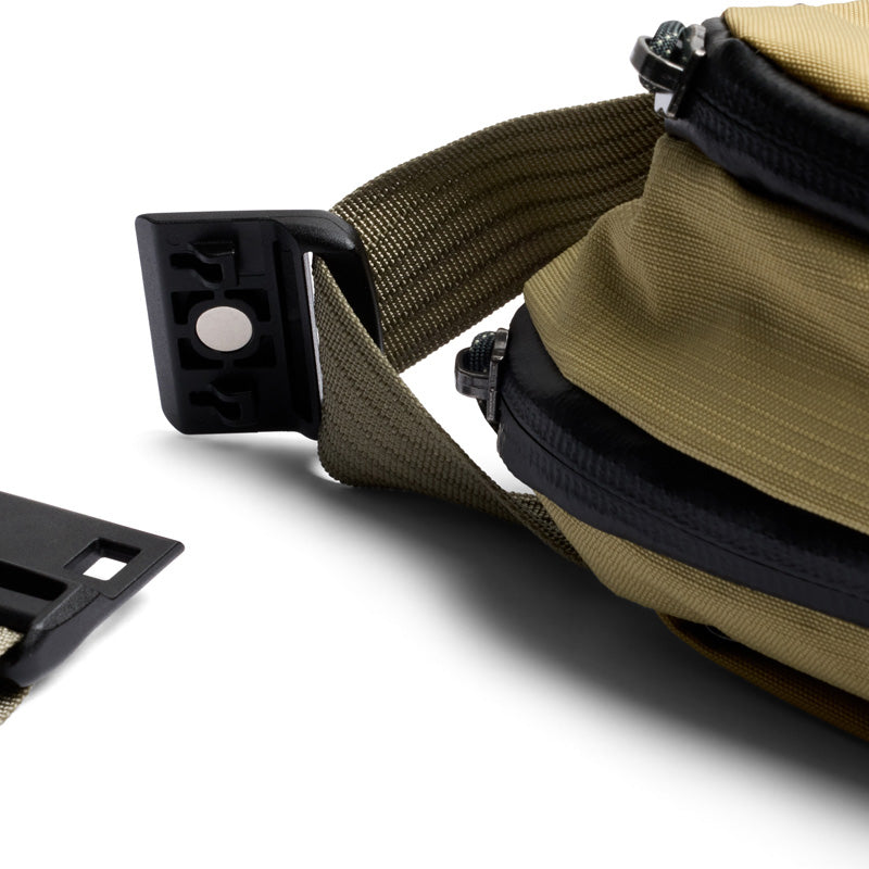 Bellroy Venture Ready Sling 2.5L, Safari