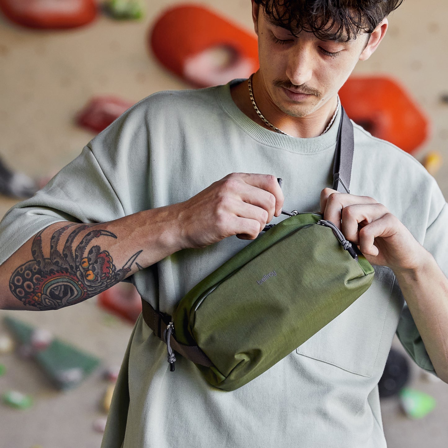 Bellroy Venture Ready Sling 2.5L, Ranger Green