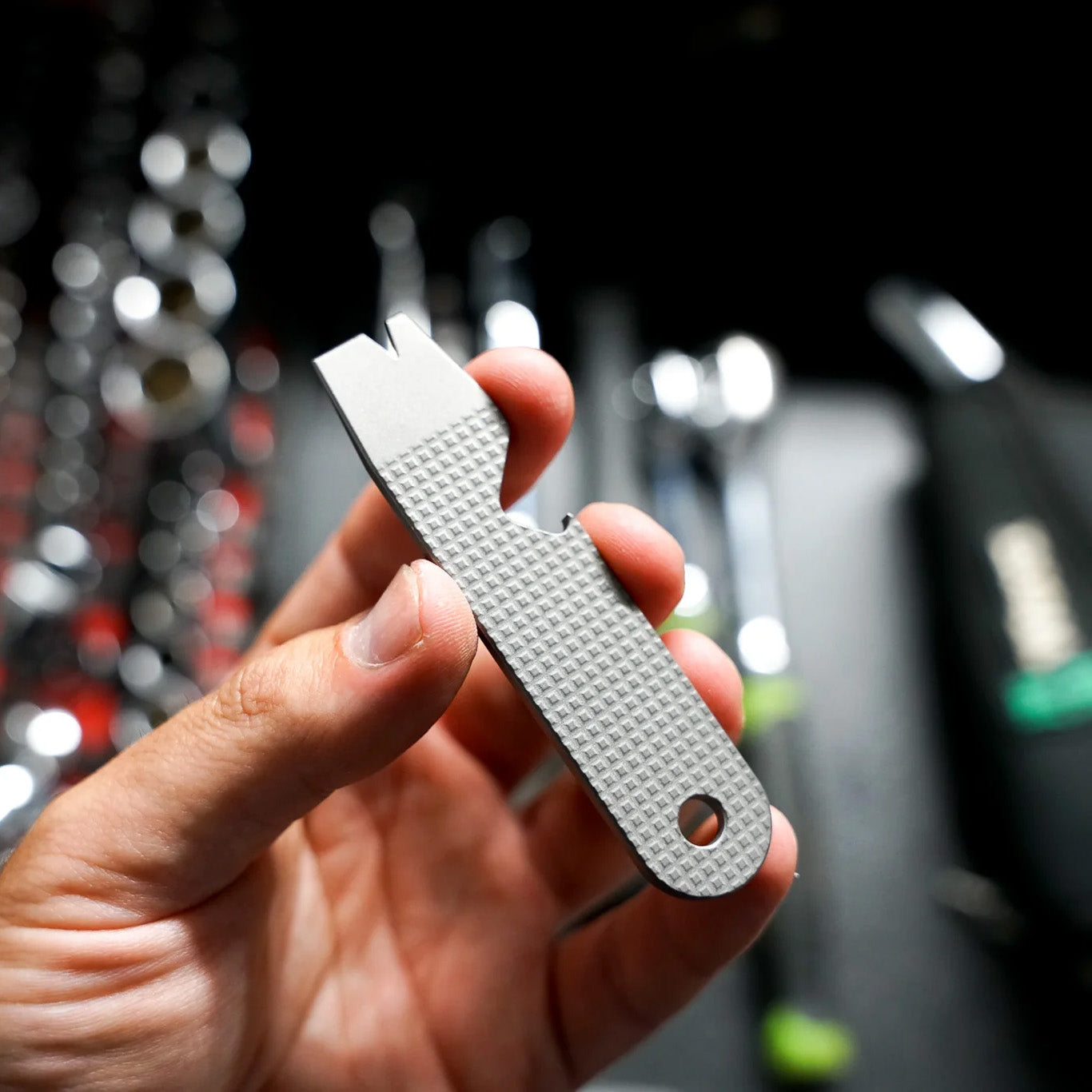 Daily Carry Co HandyPry Titanium Pry Bar