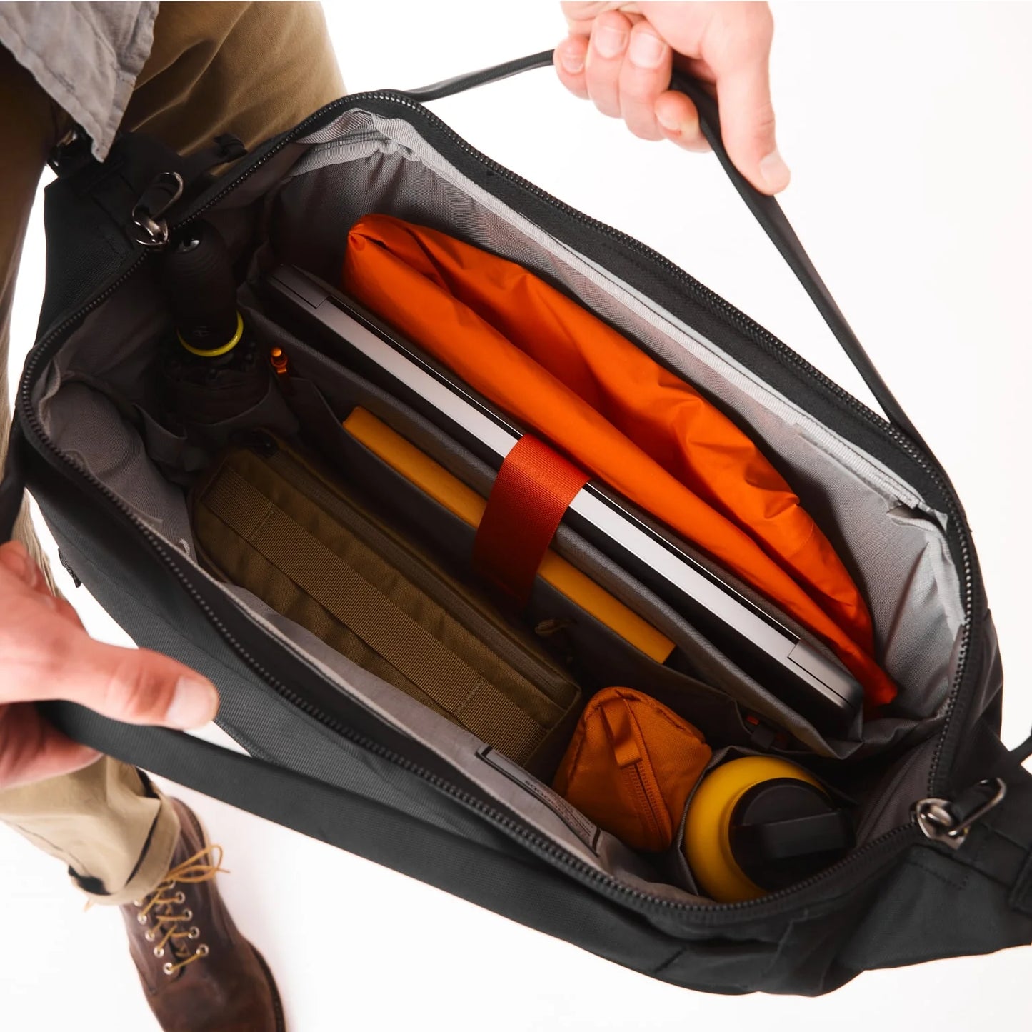 EVERGOODS Transit Briefcase 20L, Solution Black