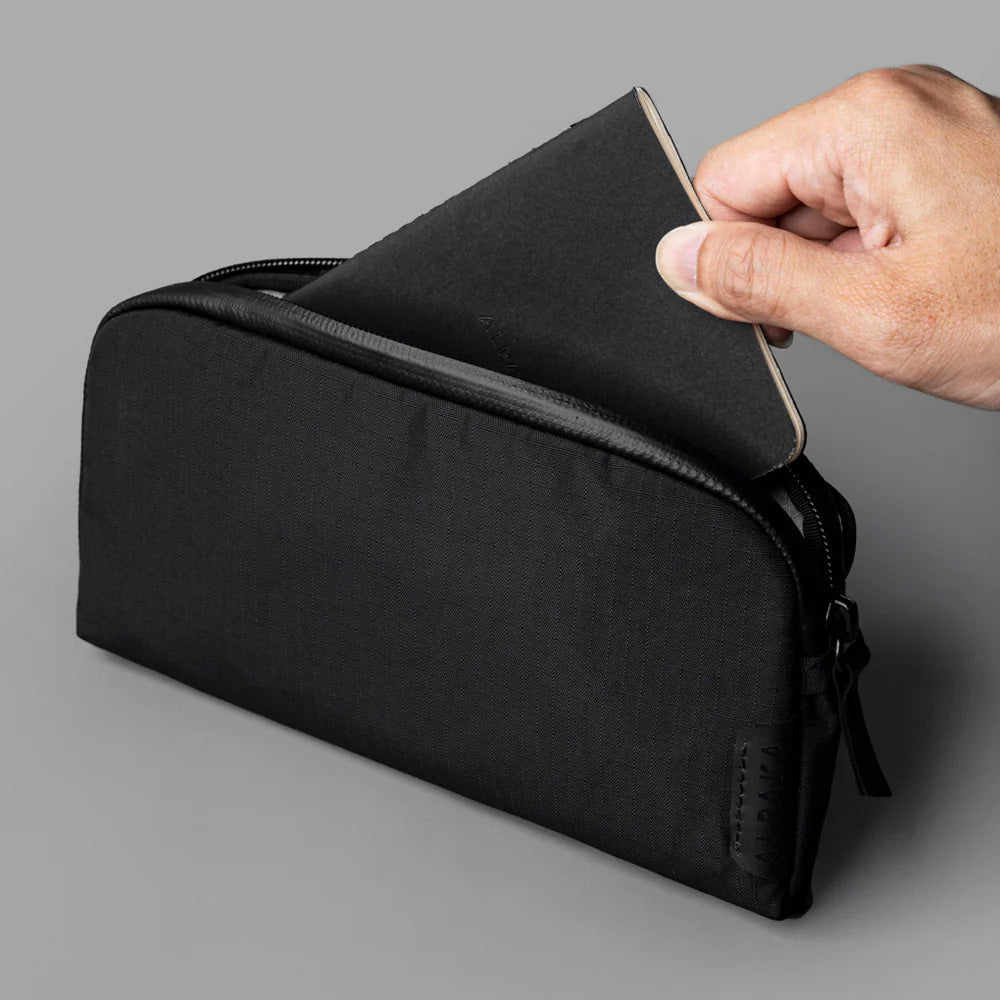 ALPAKA Flight Pouch Axoflux 210D, Black