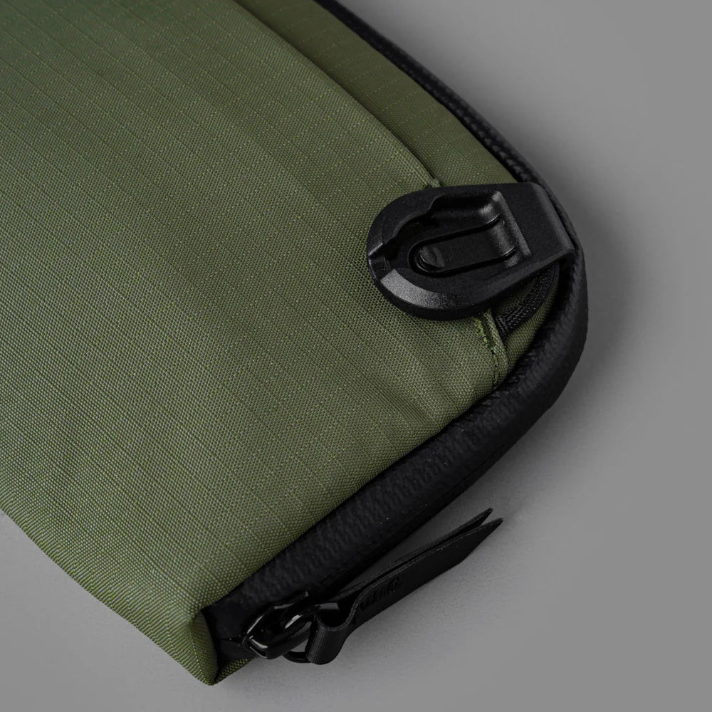 ALPAKA Flight Pouch Axoflux 210D, Green