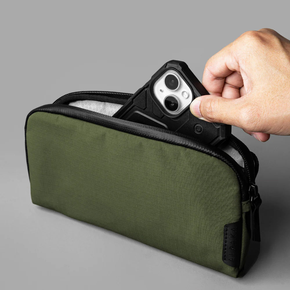 ALPAKA Flight Pouch Axoflux 210D, Green
