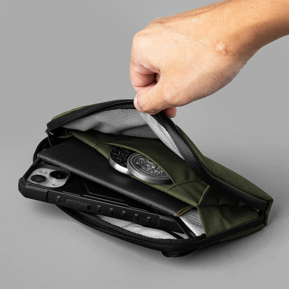 ALPAKA Flight Pouch Axoflux 210D, Green
