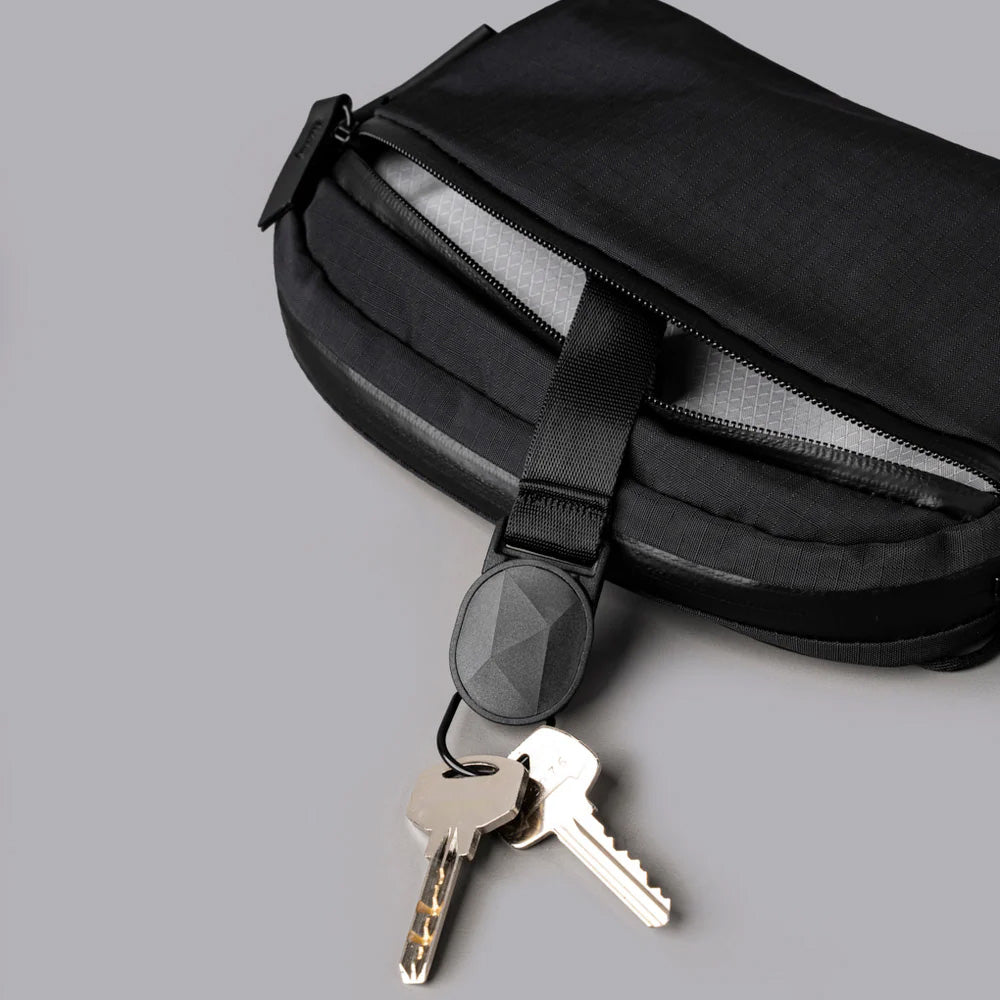 ALPAKA Flight Sling Axoflux 210D 1L, Black