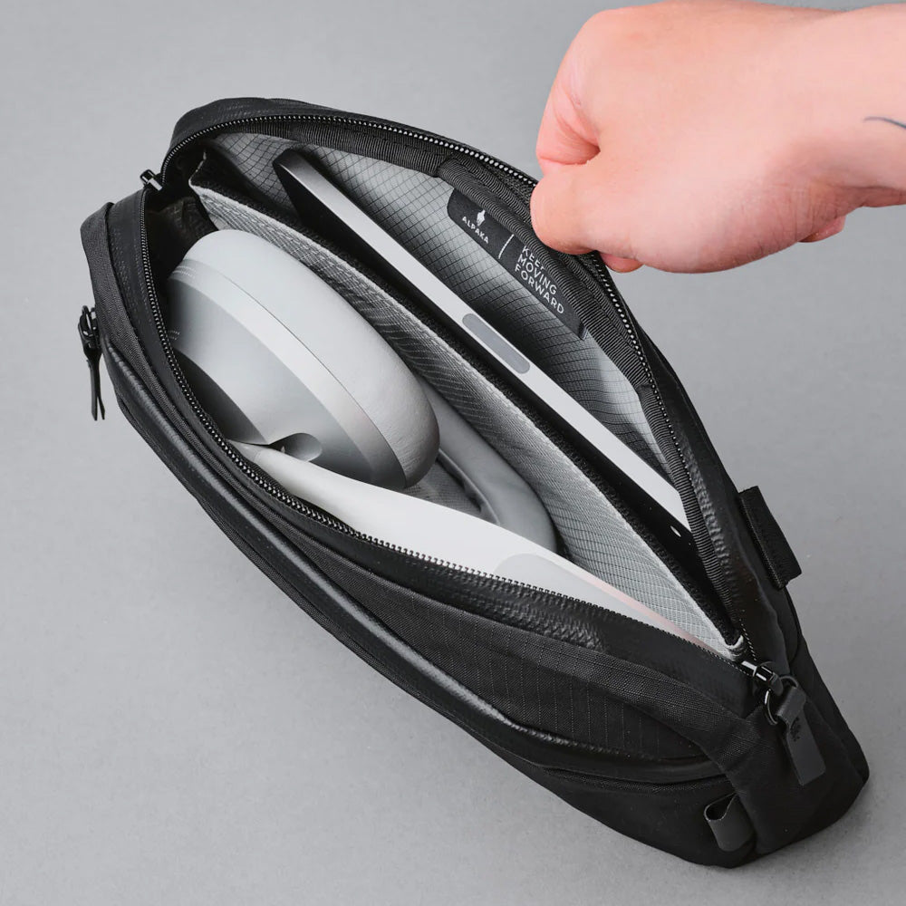 ALPAKA Flight Sling 210D 2L, Black