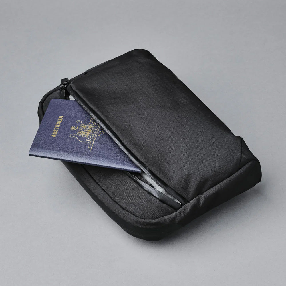 ALPAKA Flight Sling 210D 2L, Black