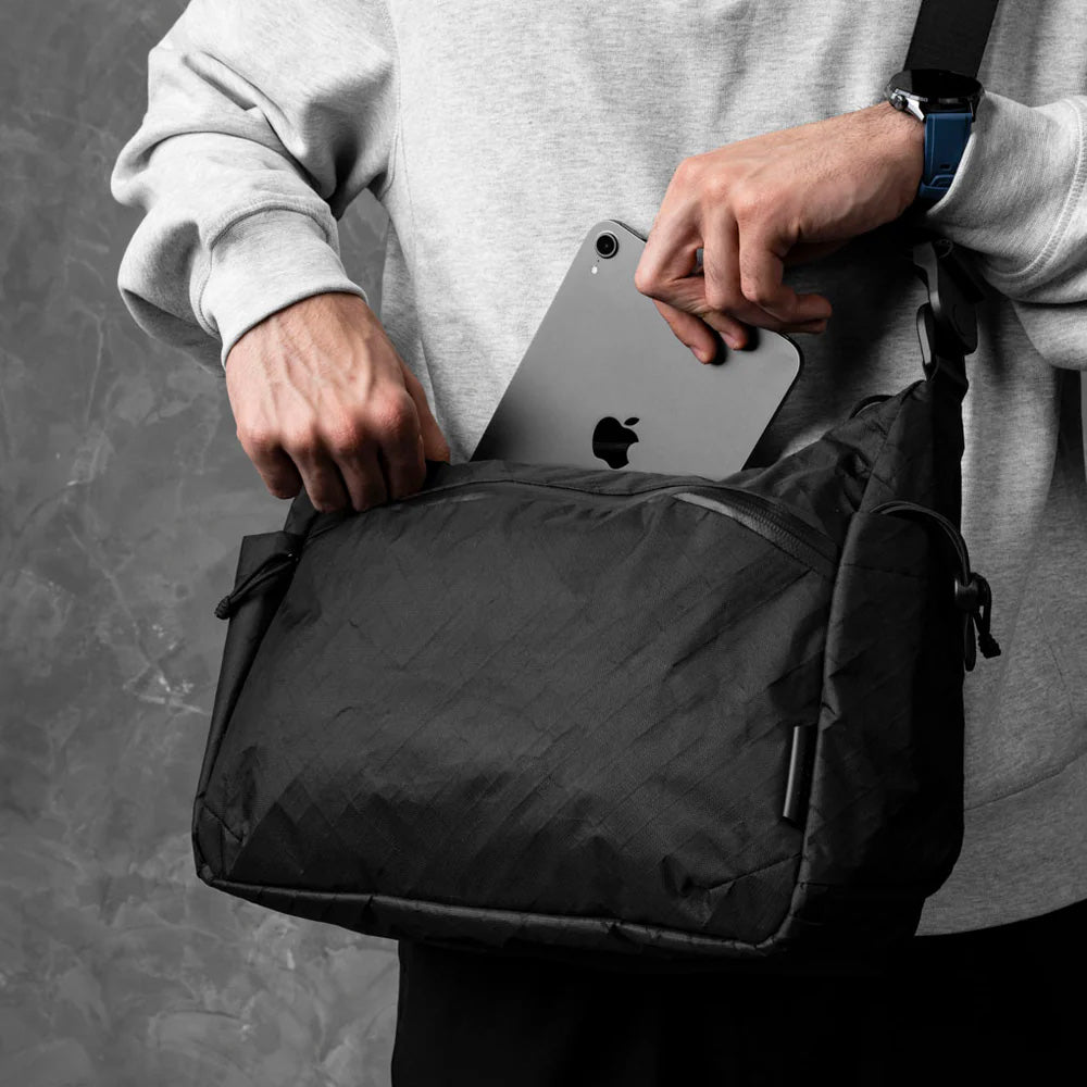 ALPAKA Flight Satchel Ultradyne 100D, Black