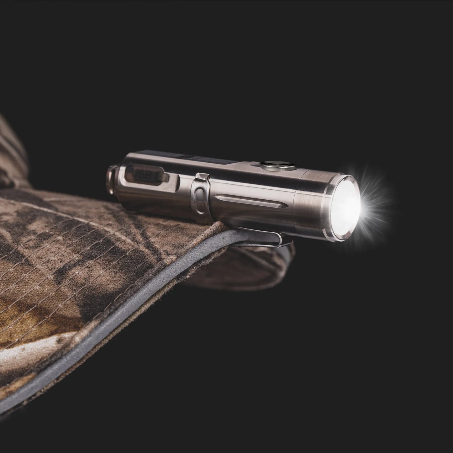 RovyVon Aurora A4 Pro USB-C Titanium Keychain Flashlight 6500K
