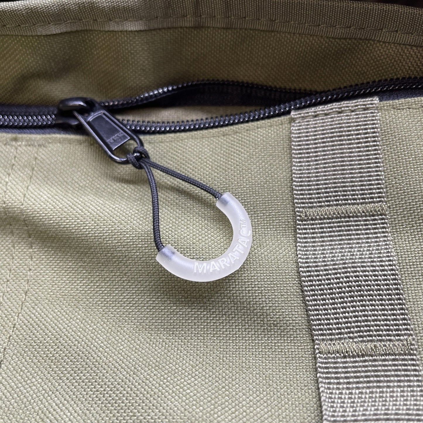 CountyComm Zipper Pull - Hi Viz (3 Pack), Clear Glow