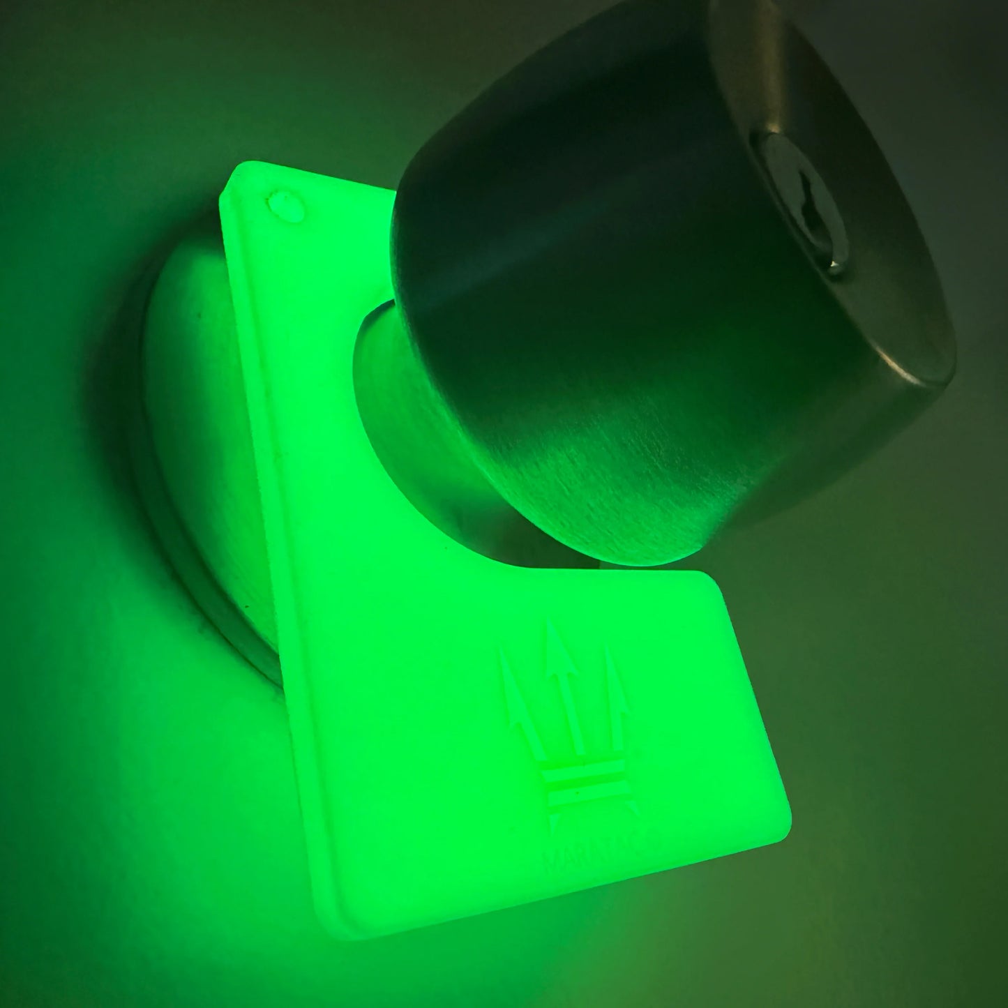 CountyComm Afterburner® Glow Door Safety Marker