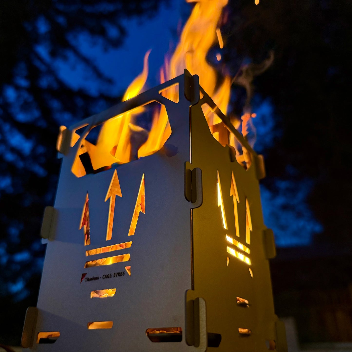 CountyComm Ultra-Light Collapsible Titanium Pocket Stove by Maratac®
