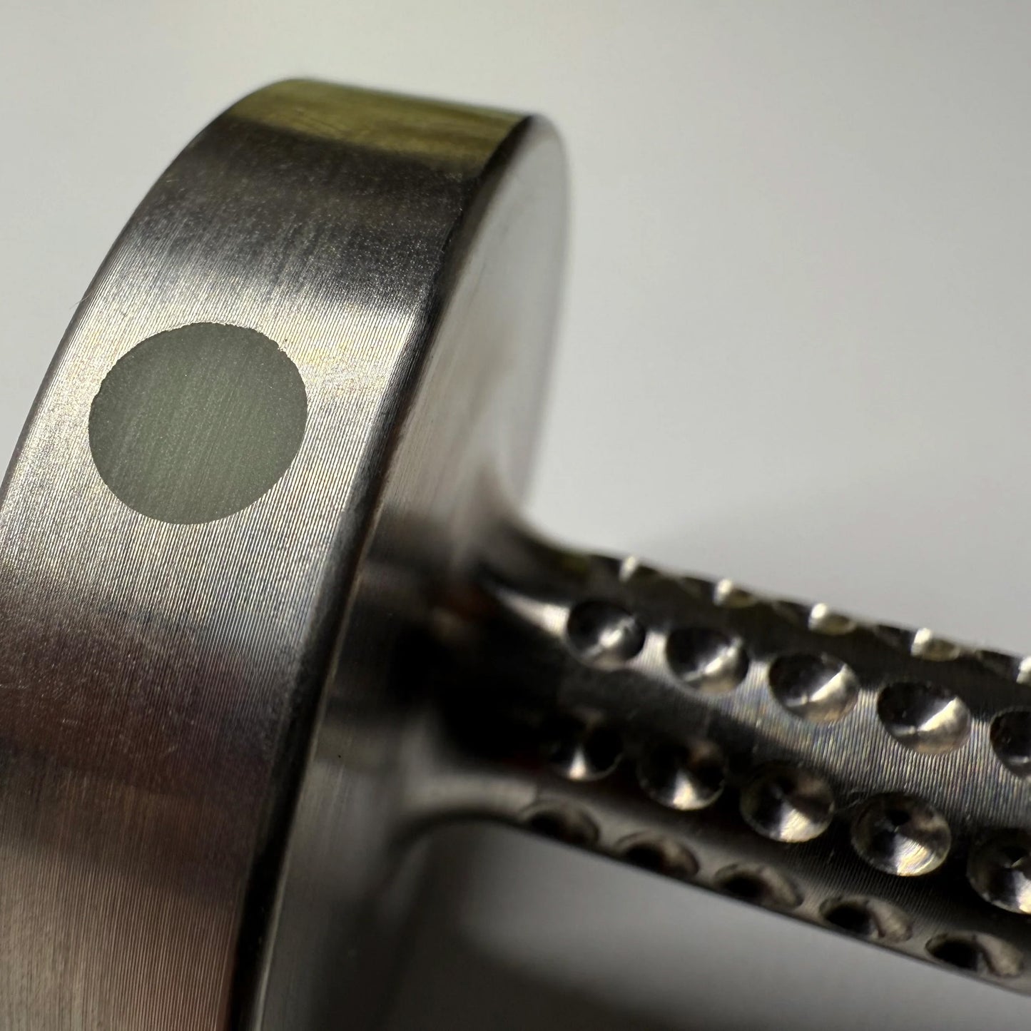 CountyComm Tip Top Extreme - Tungsten / Titanium / UGM Glow - Spinning Top + Delrin Stand by Maratac®