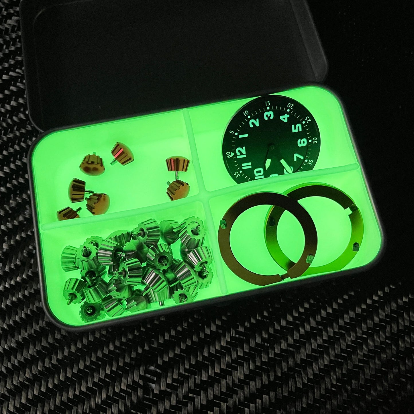 County Comm BIG Industrial Strength Survival Food Grade Tins, Glow Silicone Divider (Only)