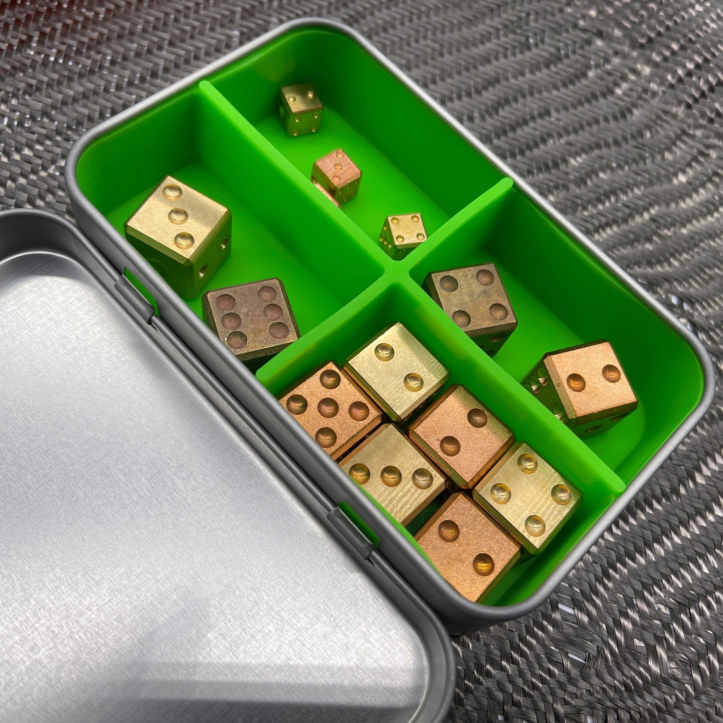 County Comm BIG Industrial Strength Survival Food Grade Tins, Zombie Green Silicone Divider (Only)