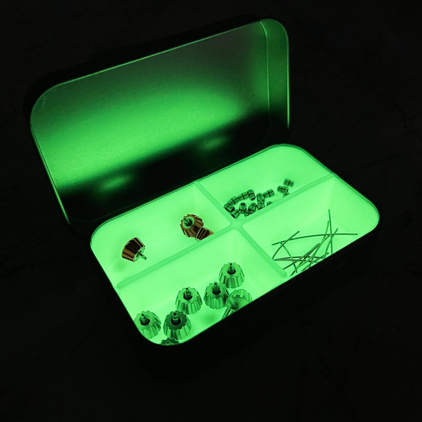CountyComm Industrial Strength Survival Food Grade Tins Gen 2, Glow Silicone Divider (Only)