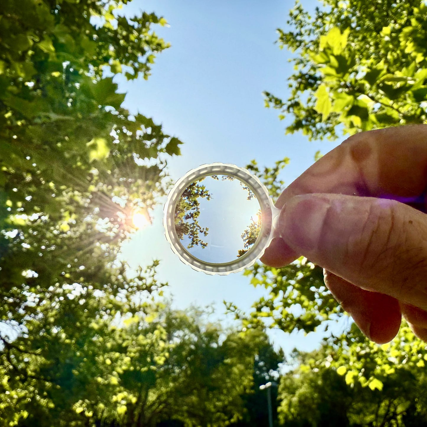CountyComm Polycarbonate Titan Zoom - Sapphire Pocket Magnifier by Maratac®
