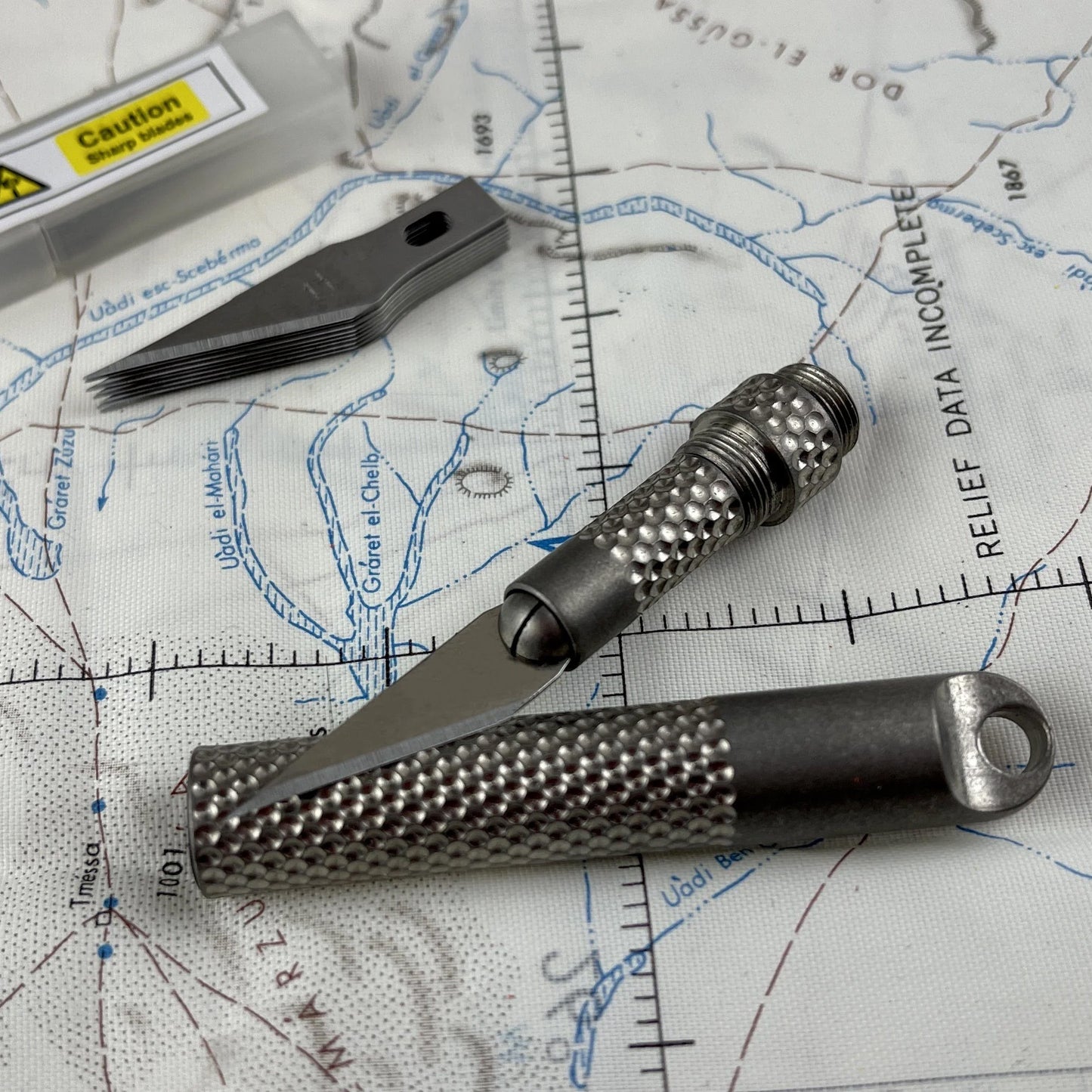 CountyComm Key Ring Titanium Collapsible Scalpel by Maratac®