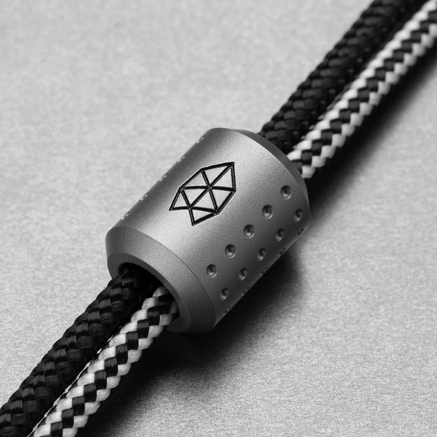 The James Brand The Alder, Titanium/Black/BW