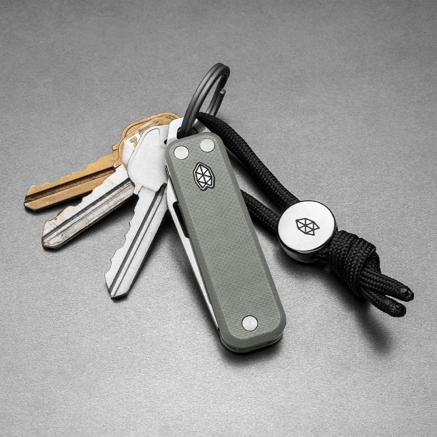 The James Brand The Elko Micarta Straight, OD Green/Stainless
