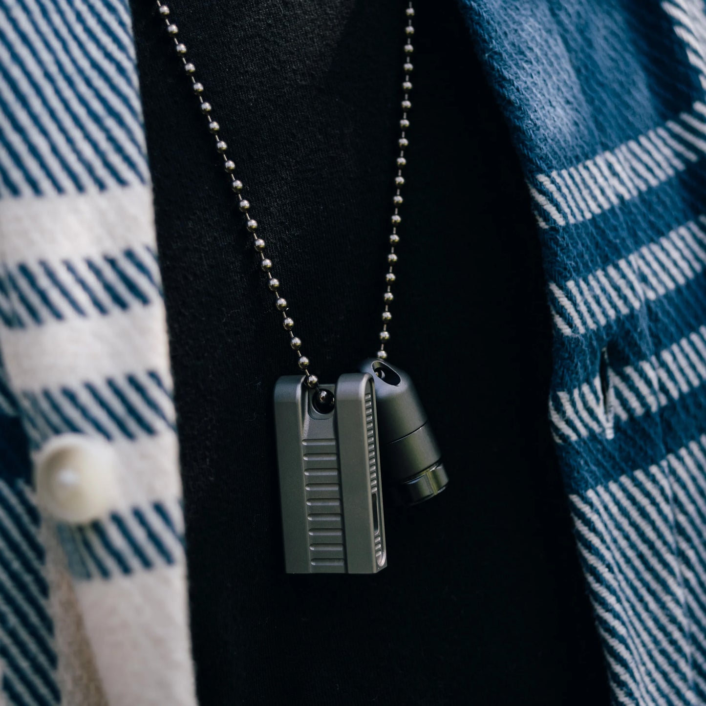 CountyComm Abrams Unibody Titanium Whistle