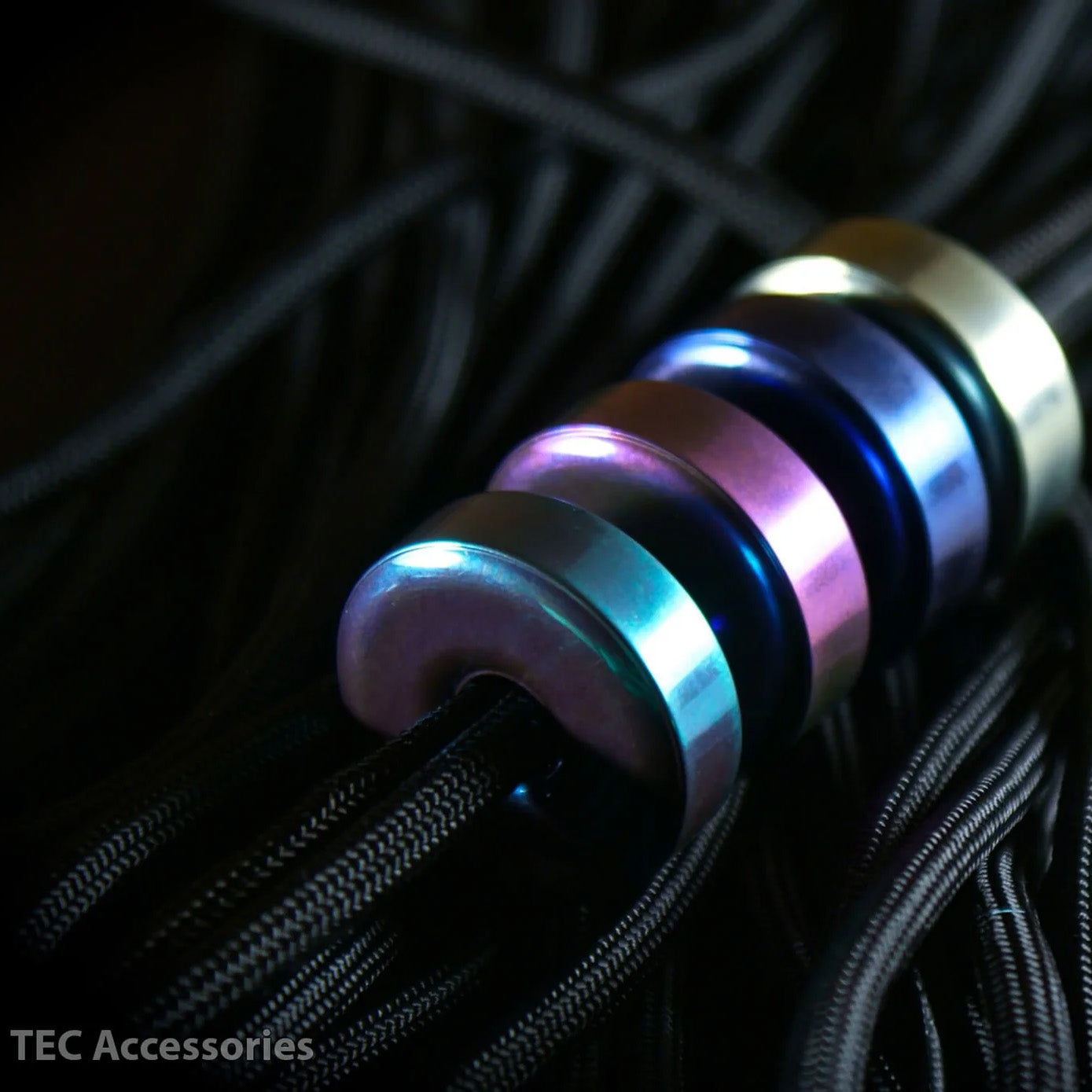 TEC-Accessoires R1 Lanyard Bead, Natural Titanium
