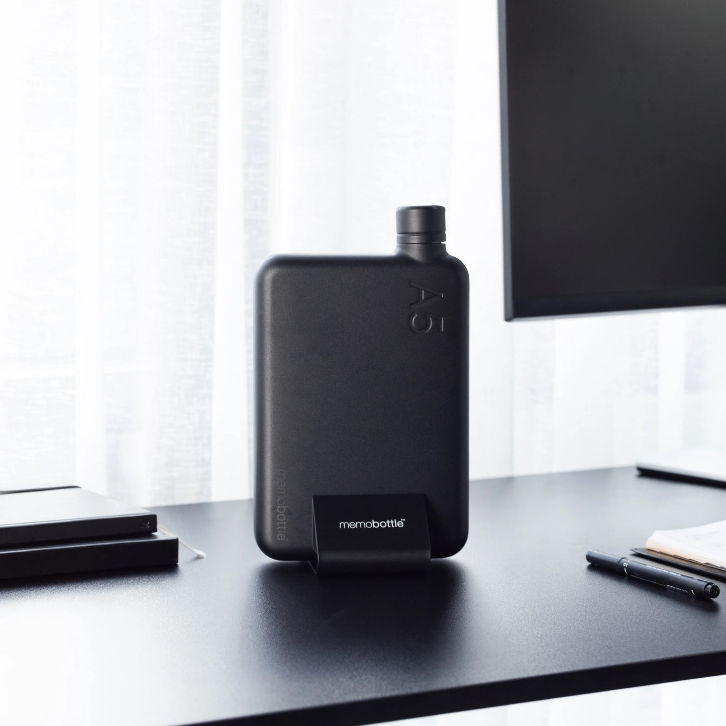 Memobottle™ Black Desk Stand (Stainless Steel memobottle)