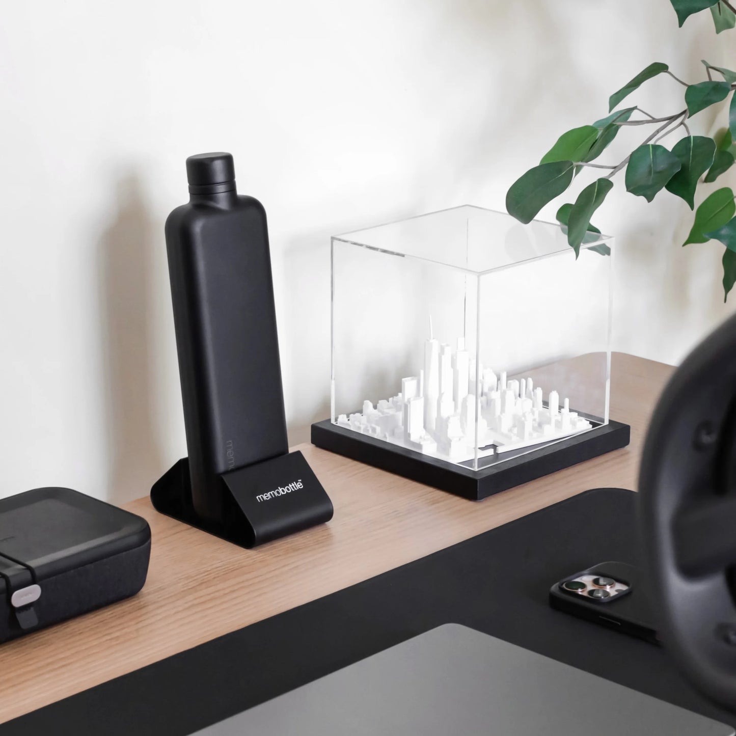 Memobottle™ Black Desk Stand (Stainless Steel memobottle)