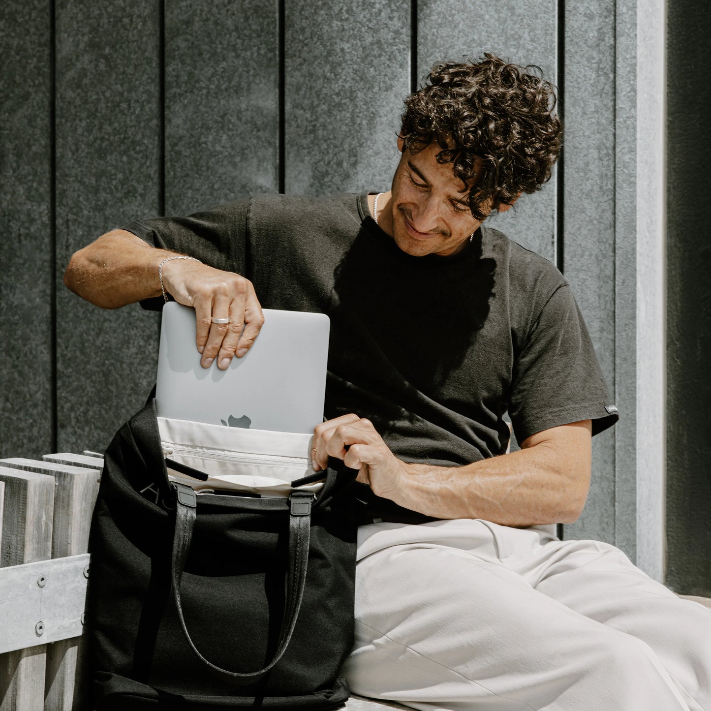 Memobottle™ A3 Daily Tote, Black Ash