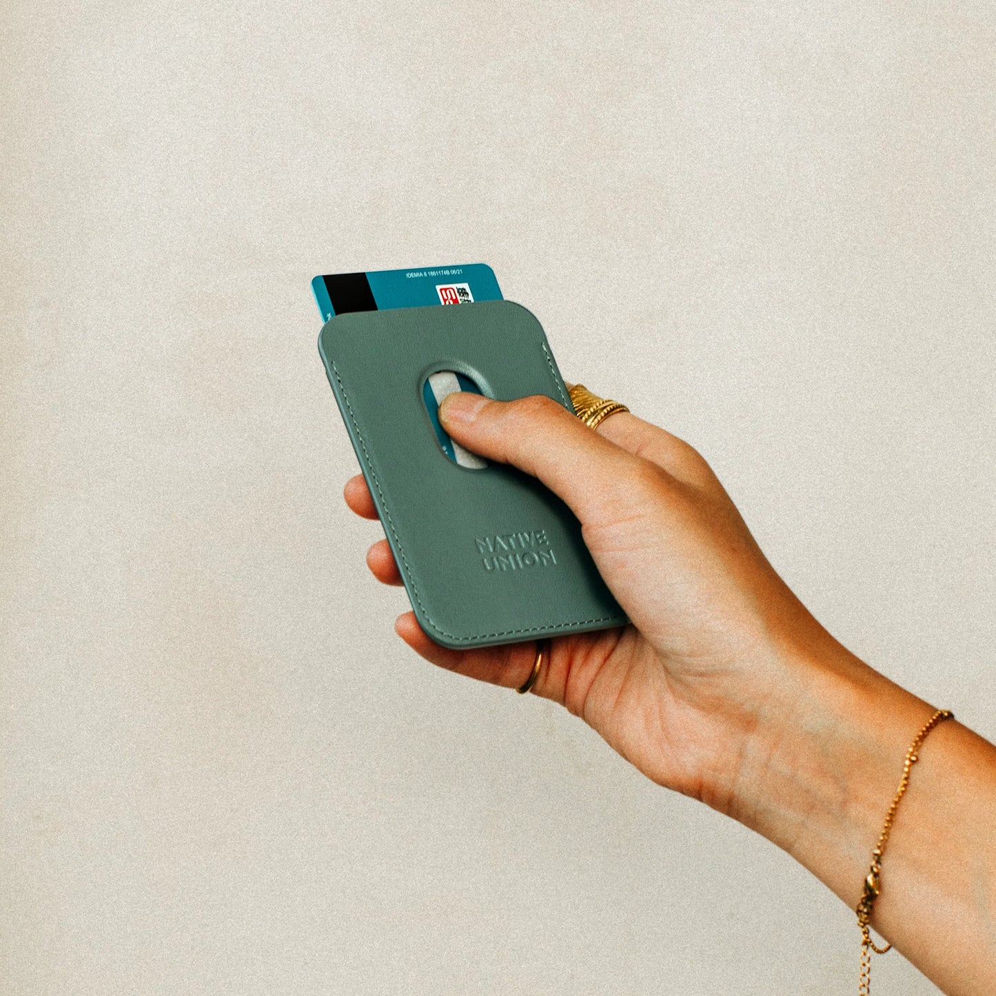 Native Union (Re)Classic Magnetic Wallet