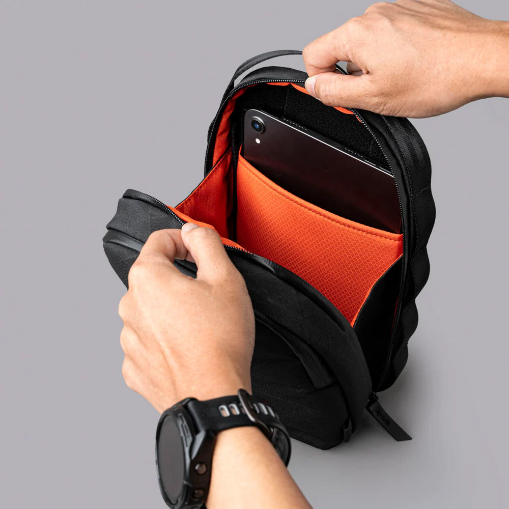 ALPAKA Metro Sling Max Axogrid 300D, Black