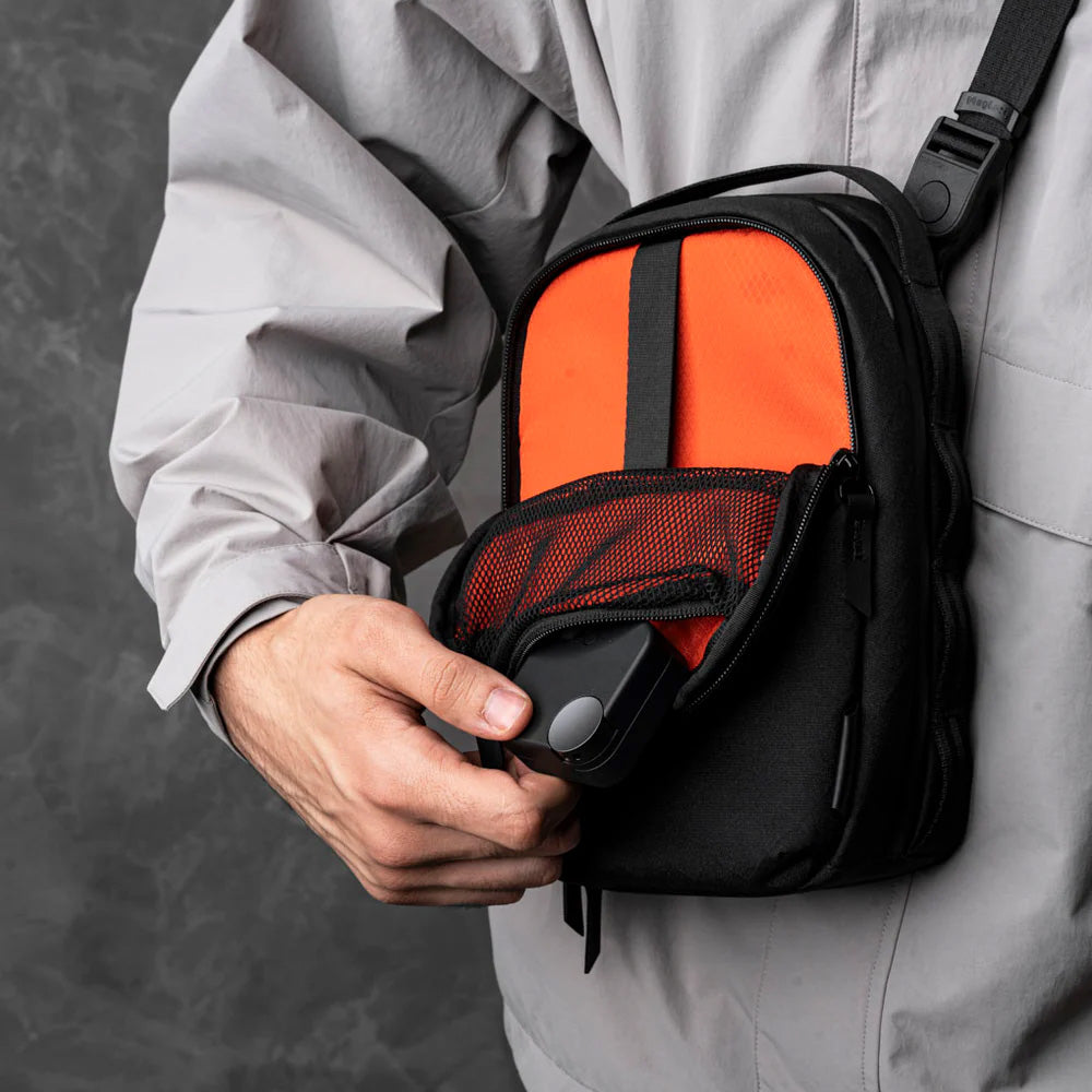 ALPAKA Metro Sling Max Axogrid 300D, Black