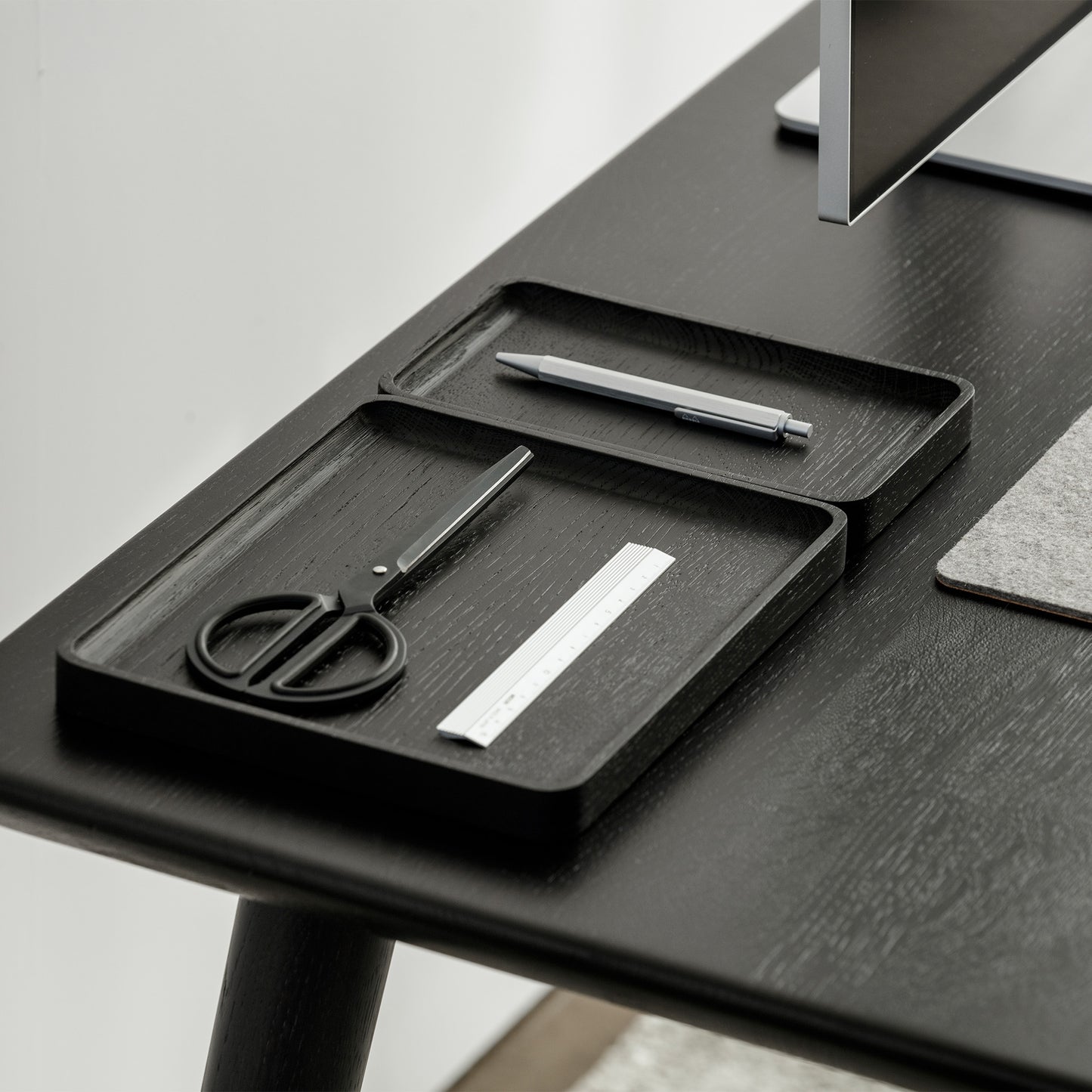Oakywood Catchall Tray Large, Black