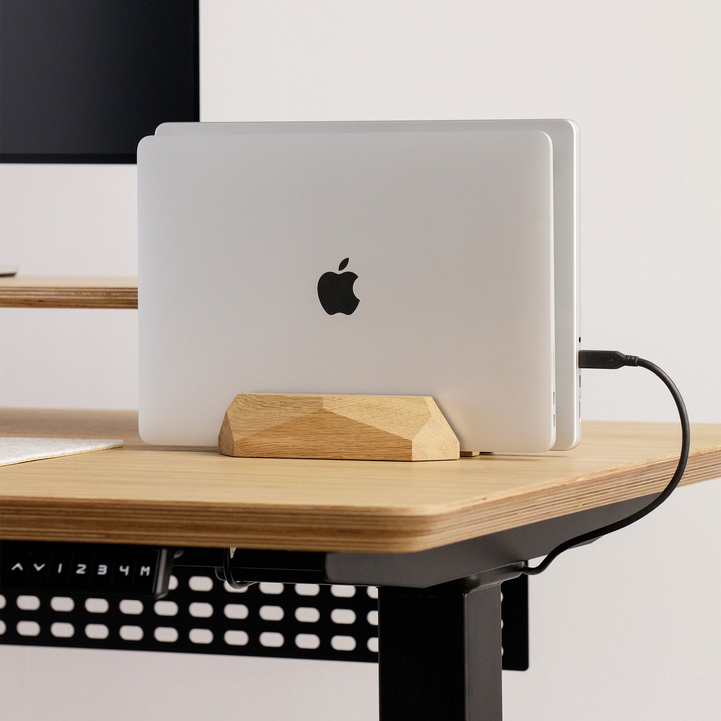 Oakywood Dual Laptop Dock, Oak