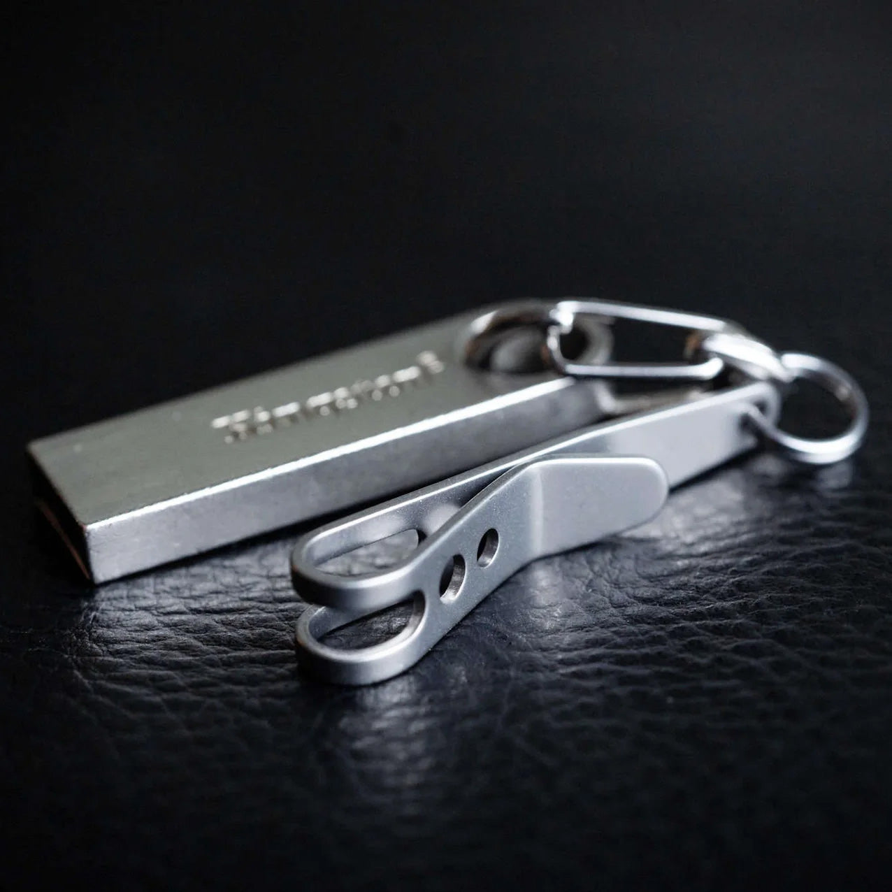 TEC-Accessoires P-7 Suspension Clip Single, Bead Blasted Stainless Steel