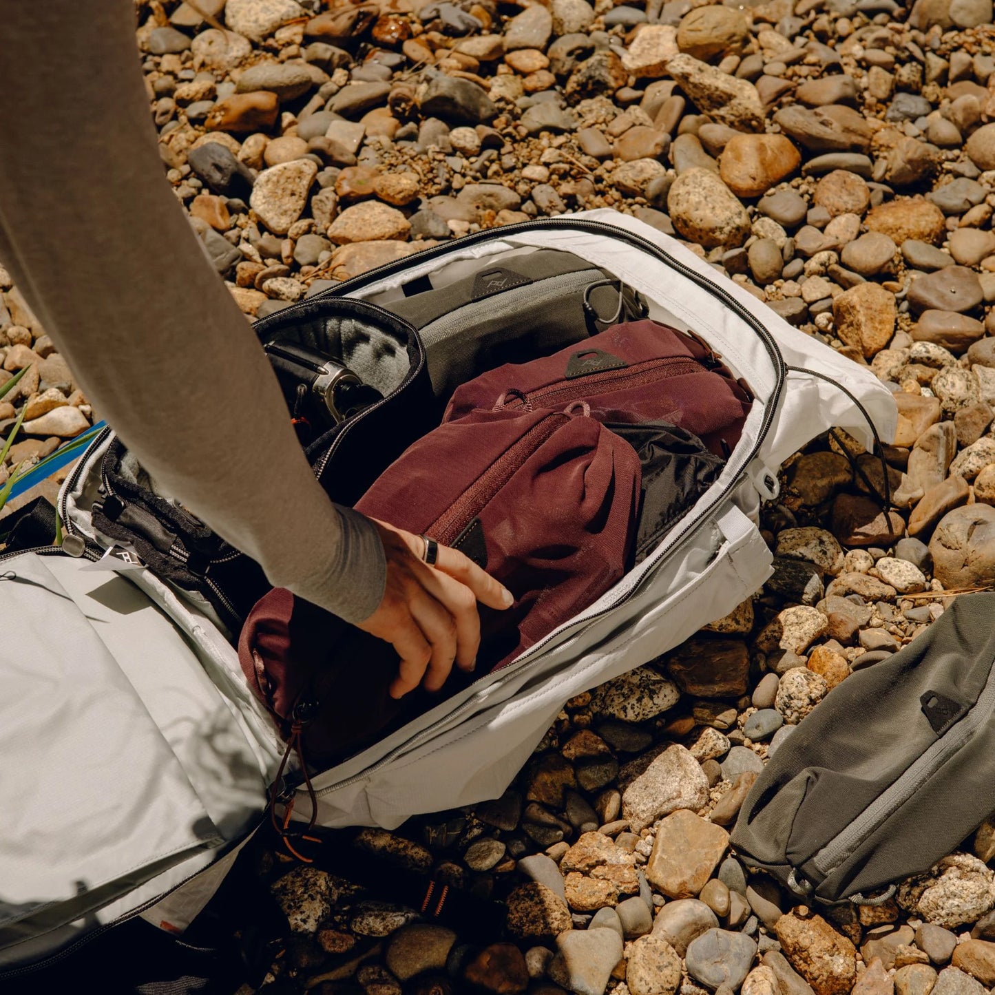 Peak Design Outdoor Backpack 25L, Cloud