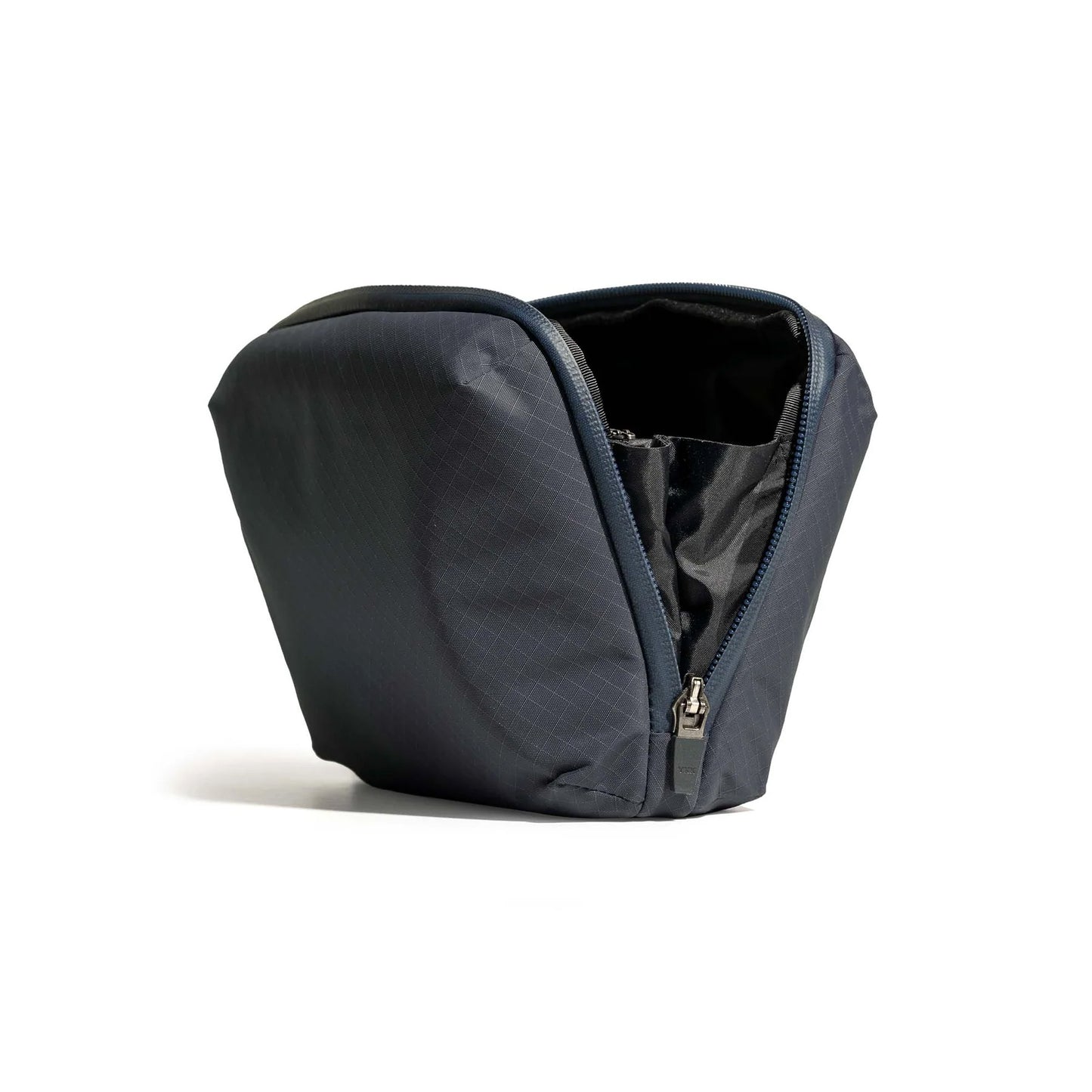 Pioneer Global Pouch, Navy 3XD™