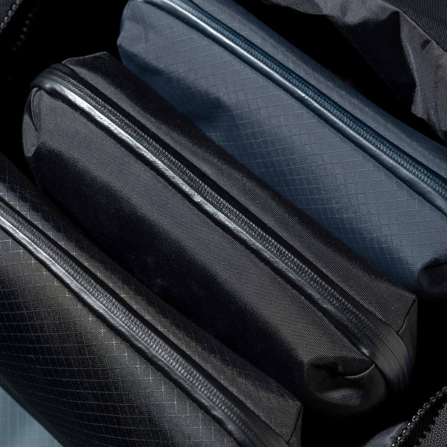 Pioneer Global XL Pouch, Onyx 10XD™