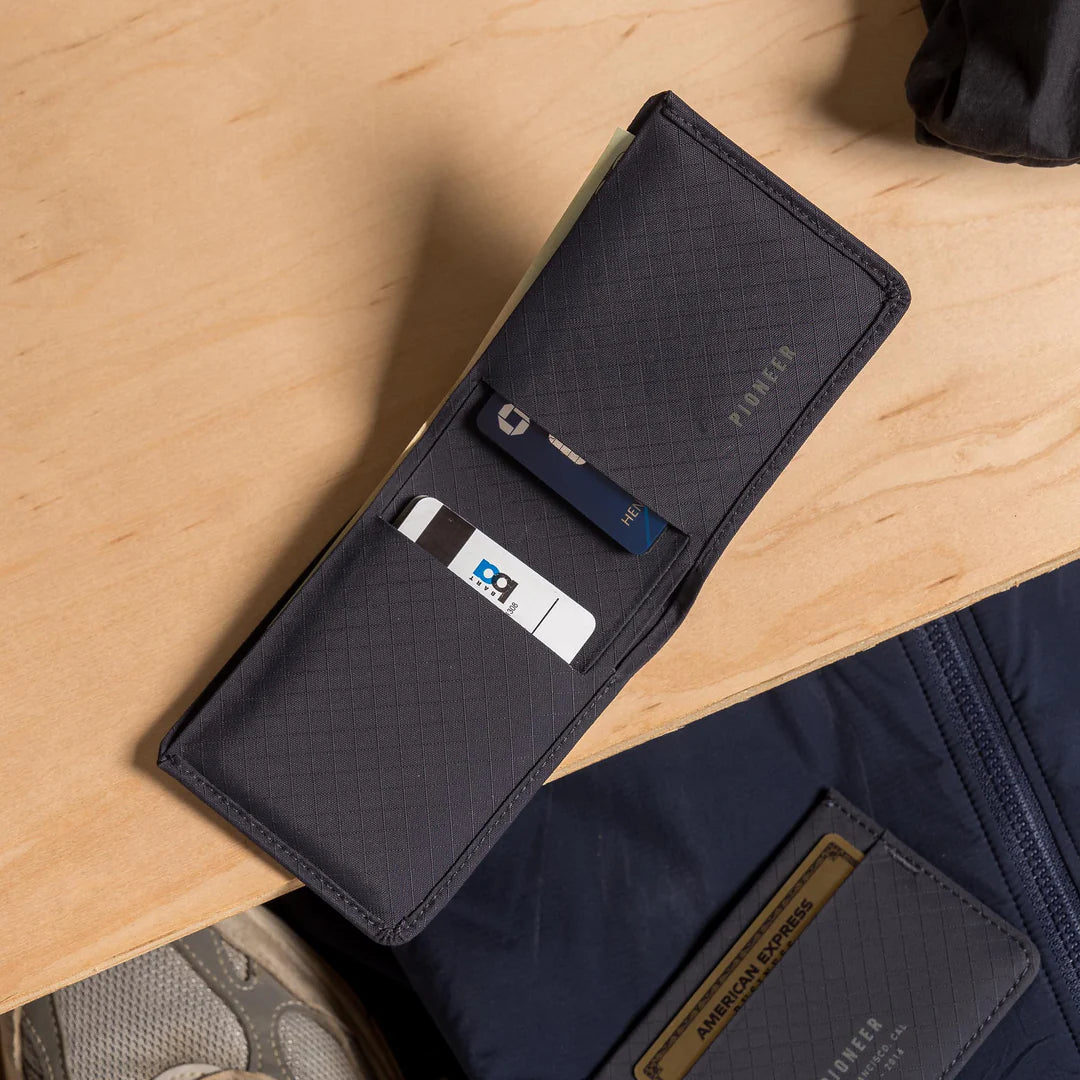 Pioneer The Flyfold Wallet, Navy 3XD™