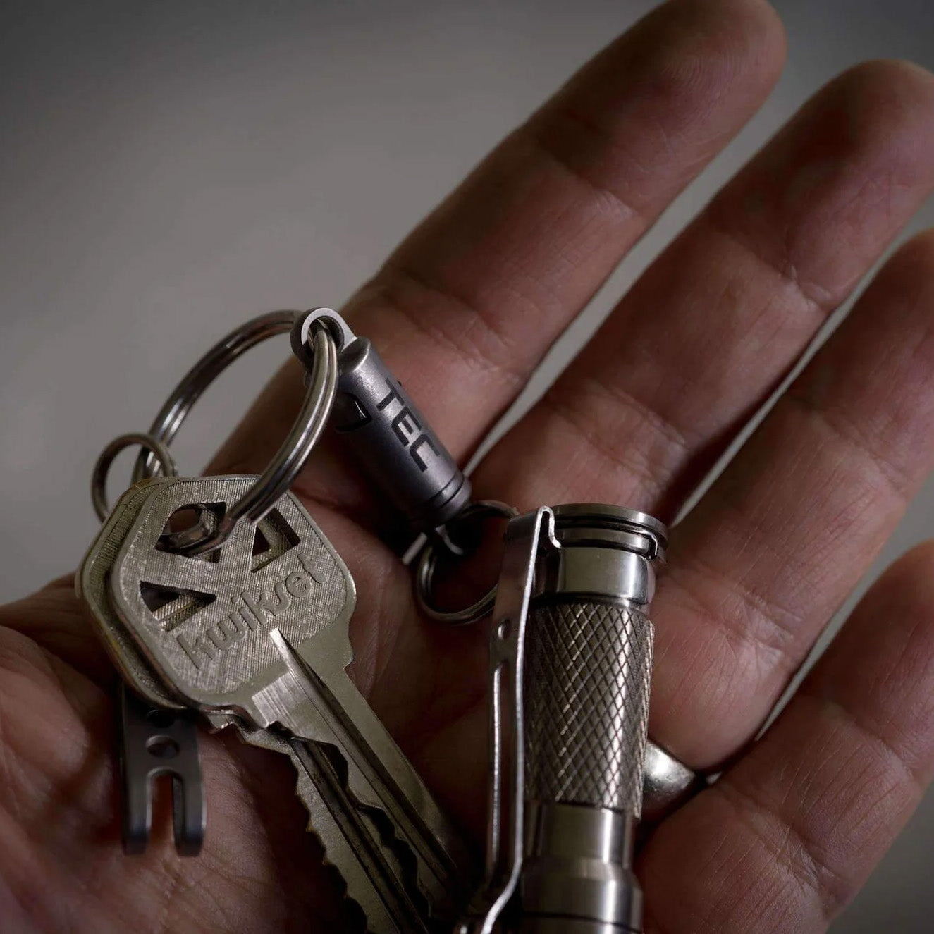 TEC-Accessoires Python-QR Titanium Quick Release